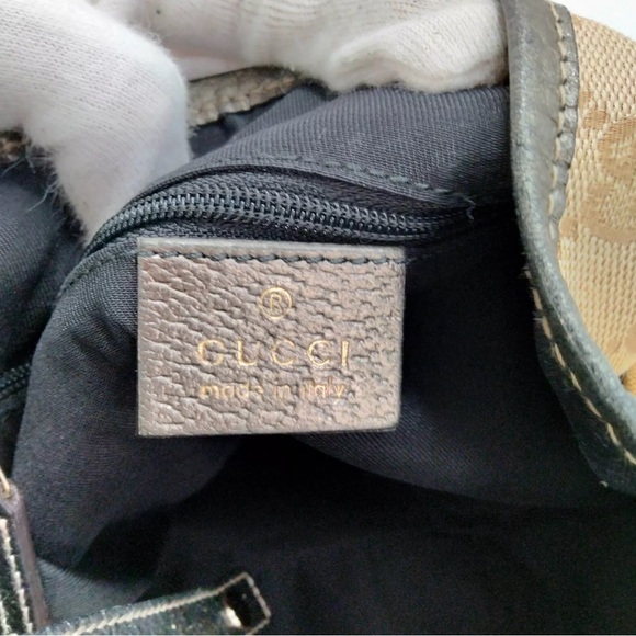 GUCCI Canvas Abbey Shoulder Bag - Picture 7 of 9